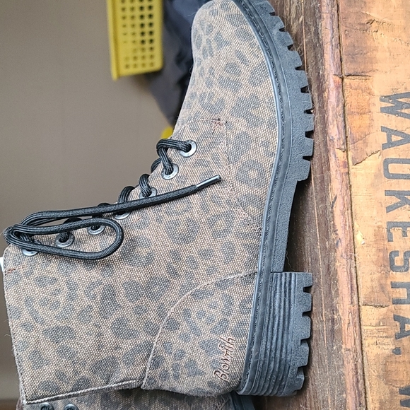 Blowfish | Shoes | Nwt Blowfish Raelynn 